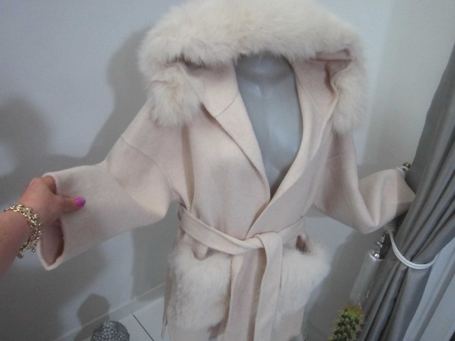 Nowy wełniano kaszmirowy płaszcz kurtka z futrem naturalnym