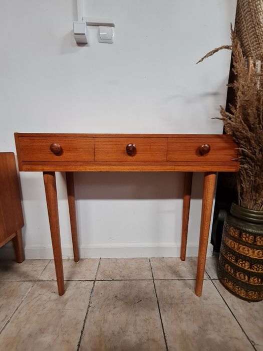 Konsola,małe biurko tekowe, skandynawski design, Szwecja lata 60,mid-c