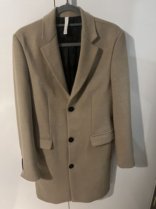 Elegancki Męski beżowy płaszcz Zara rozmiar S