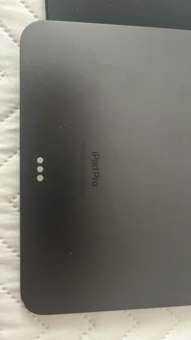 Pack iPad Pro 11" M4 (256GB) + Magic Keyboard (Como Novo) + Pencil Pro – Com Garantia