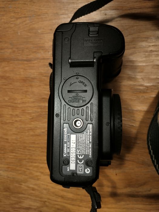 Aparat Canon d60, nie 60D, działa ze starymi Sigmami Warszawa