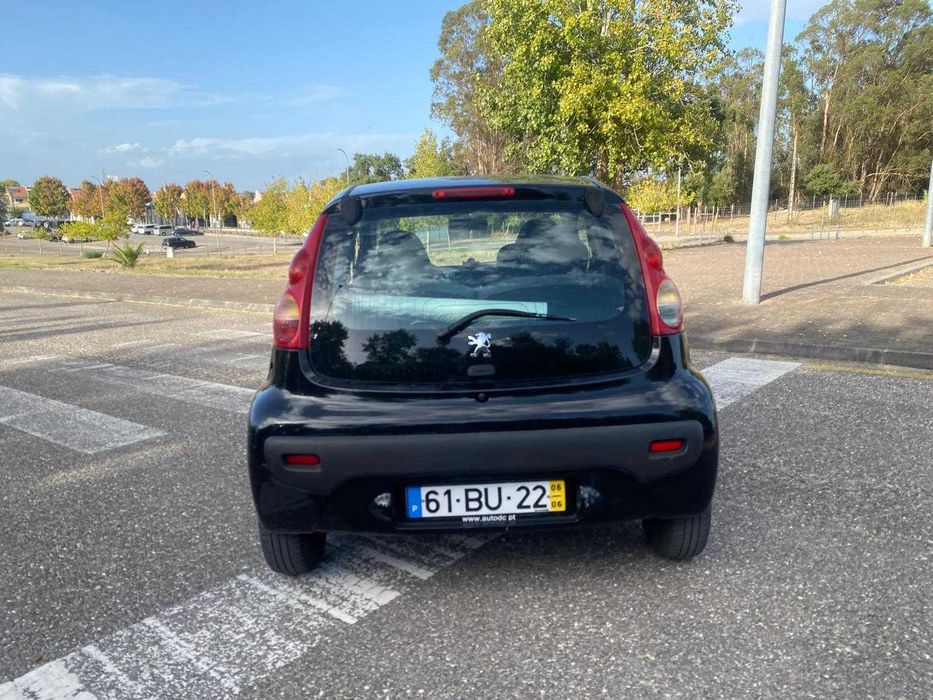 Peugeot 107 1.0 Trendy foto 2