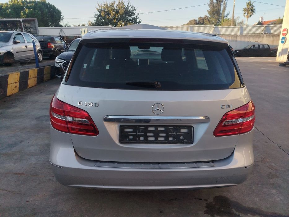Porta / tampa da mala MERCEDES-BENZ Classe B (W246, W242)