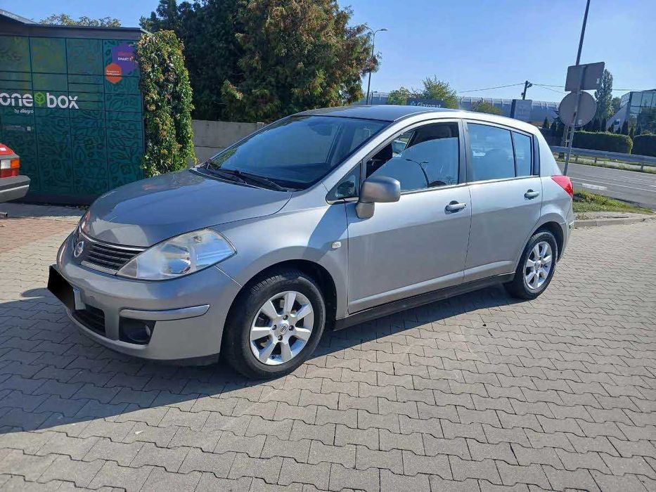 nissan tiida tekna