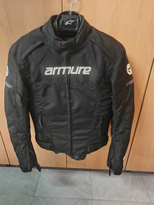 Casacos  : Dainese,  Spidi e  Armure