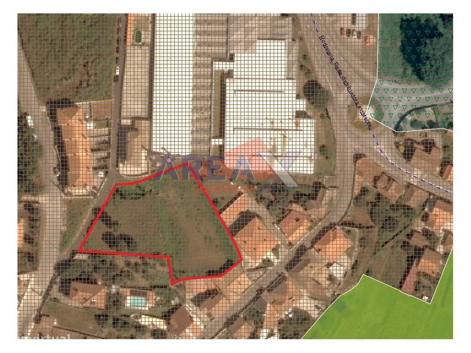 Terreno para construção, classificado no PDM como Espaço Residencia...