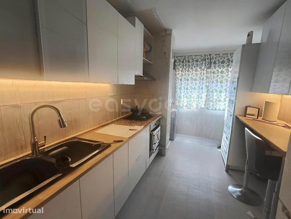 Apartamento T3 com Garagem Box