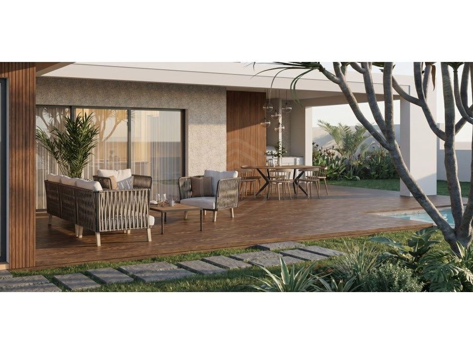 Moradia T4 duplex com piscina privativa a 20 min de Lisboa, em Alco...