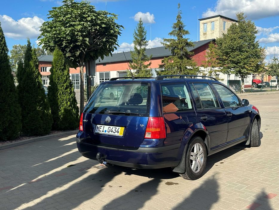 Volkswagen Golf IV 1,6 бензин 2004р