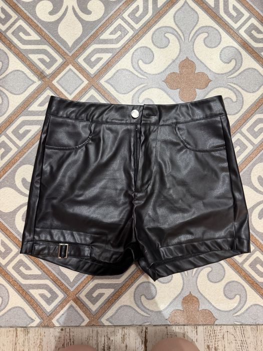 Шорти жіночі шкіряні