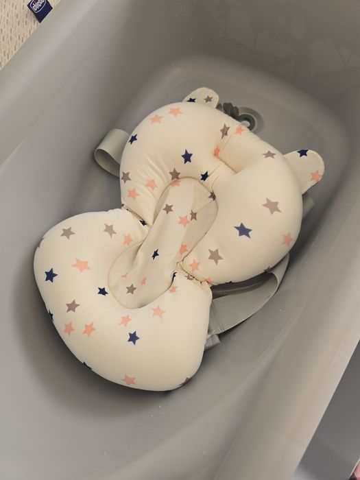 Столик для сповивання з ванночкою Chicco Cuddle & Bubble