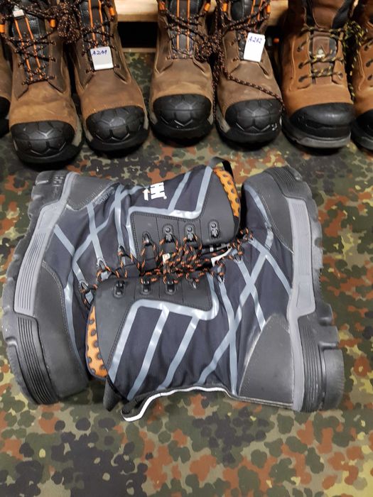 Buty robocze HELLY HANSEN rozm 43 wkł 28 cm