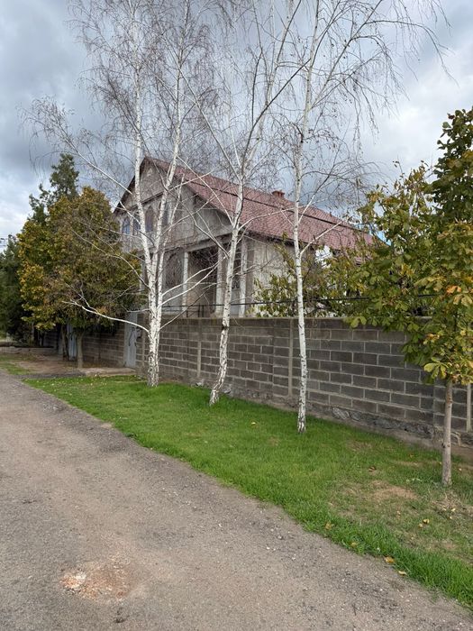 Продам отличный Дом,  перегон Царское село 315м2.