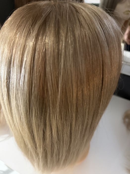 Peruka z włosów  naturalnych  blond