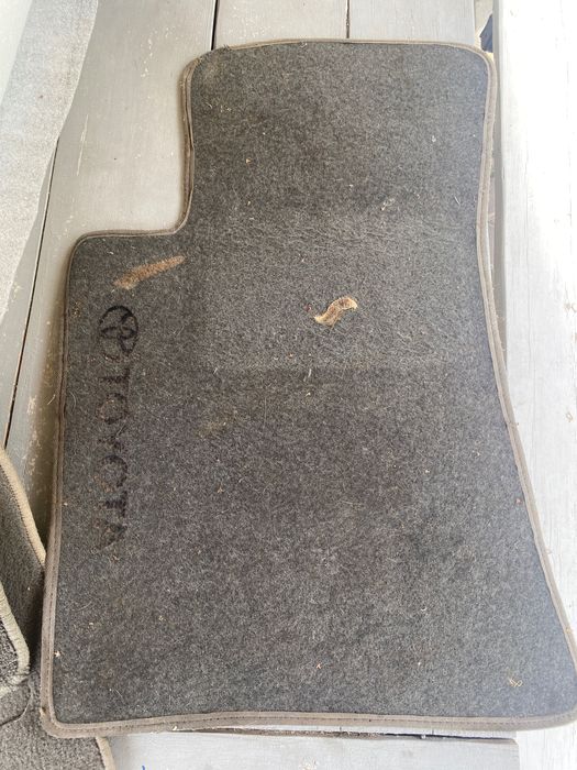 Коврик водителя текстиль Toyota Avensis T25