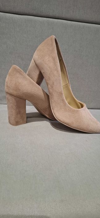 Buty szpilki beżowe 41 nowe