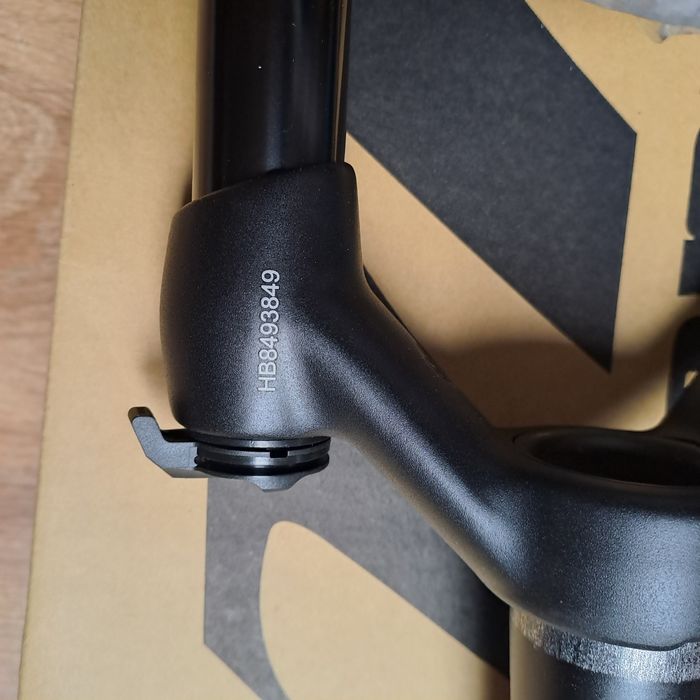 Amortyzator powietrzny manitou markhor gen 2 100mm