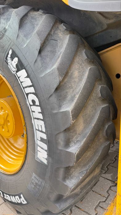 CAT 432 (2020 р.) – ідеальний стан – 5859 м/г – доставка з Польщі