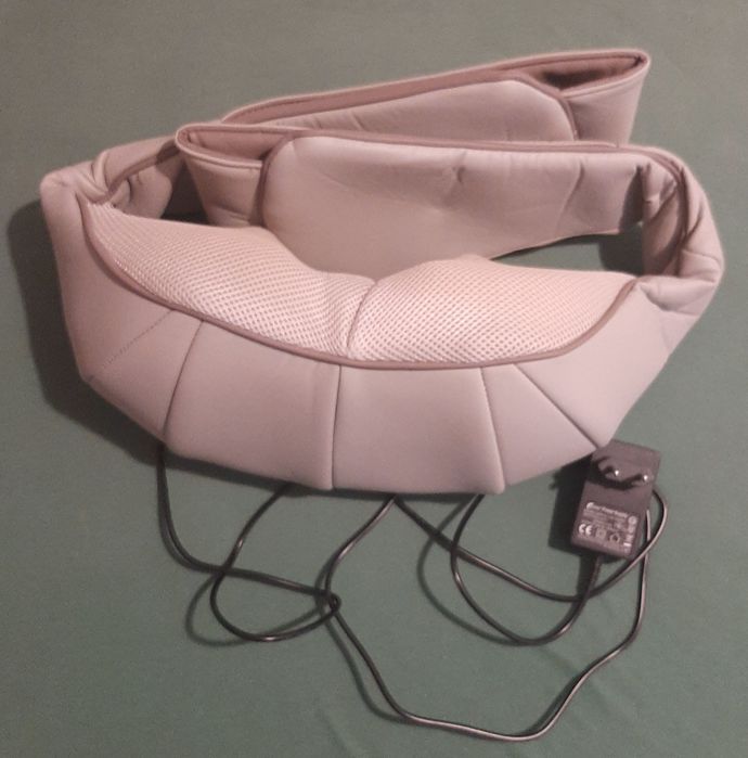 Masażer karku i ramion marki HoMedics (model NMS-620H-EU)