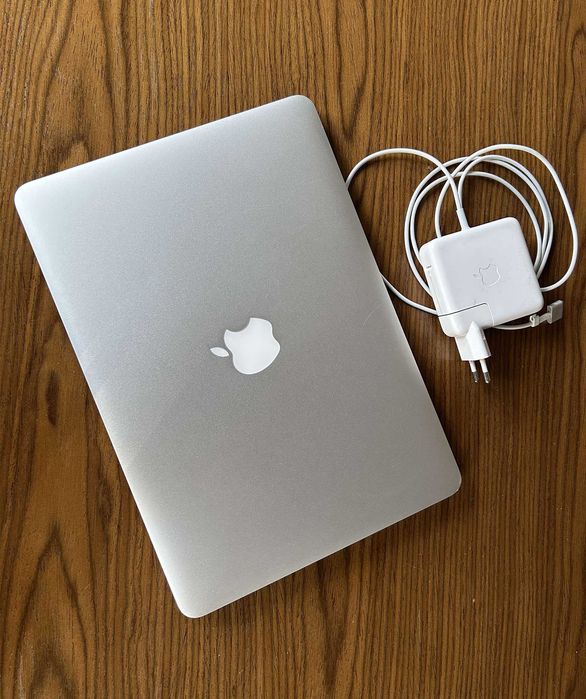 Apple MacBook Pro 2,7/8gb/256Gb 13 cali, 2015 r.
