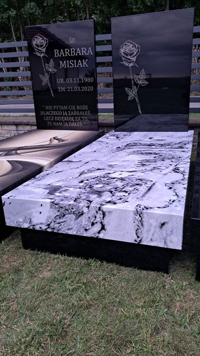 Nagrobek kompozyt Premium 3999 zł z montażem oraz dostawą Promocja.