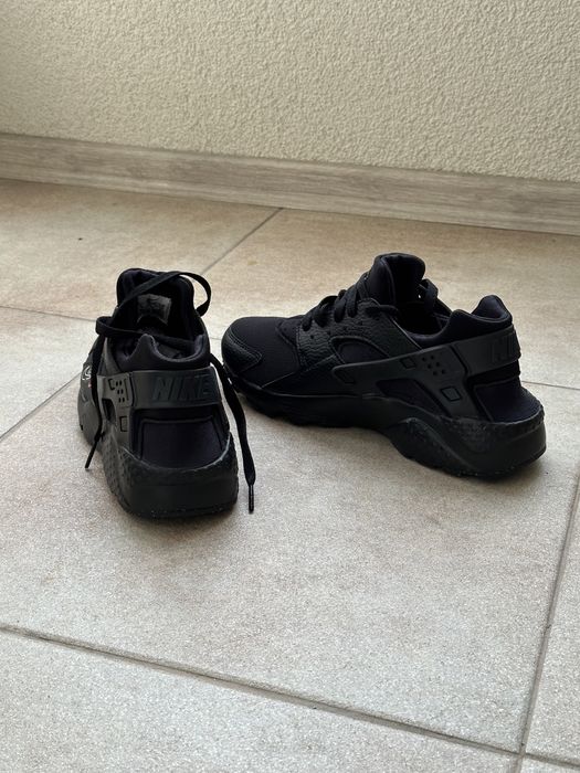 Кросівки жіночі Nike Air Huarache black