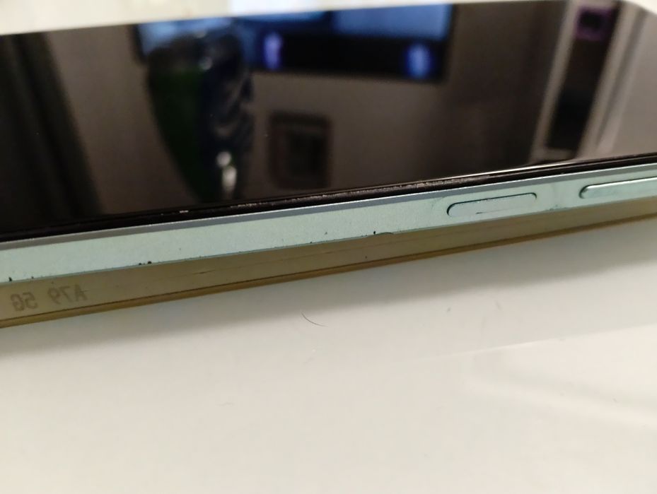 Oppo a79 5G używany