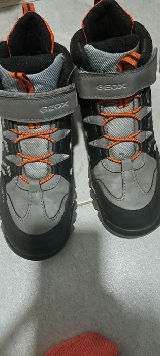 Ботінки geox  на хлопчика 39 р