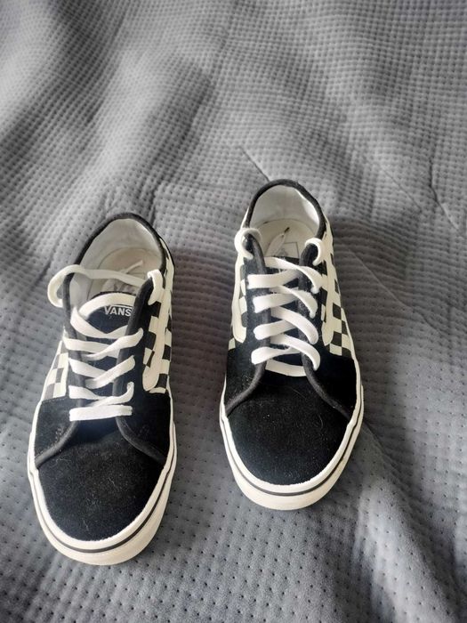 Trampki Vans rozm 38. 5 . Raz założone . Sprzedaż grzecznościowa