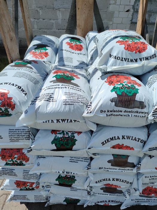 Ziemia kwiatowa 60l transport