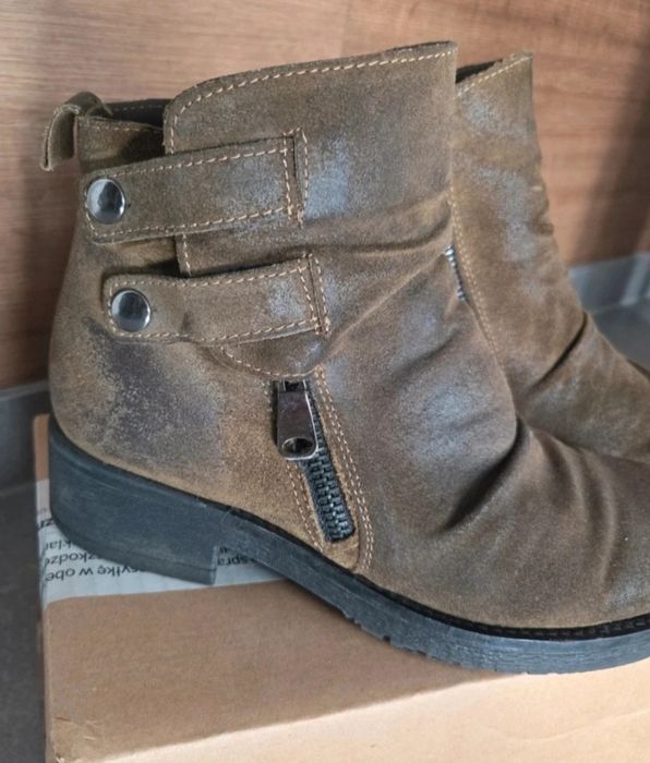 Botki skórzane venezia r.37 khaki