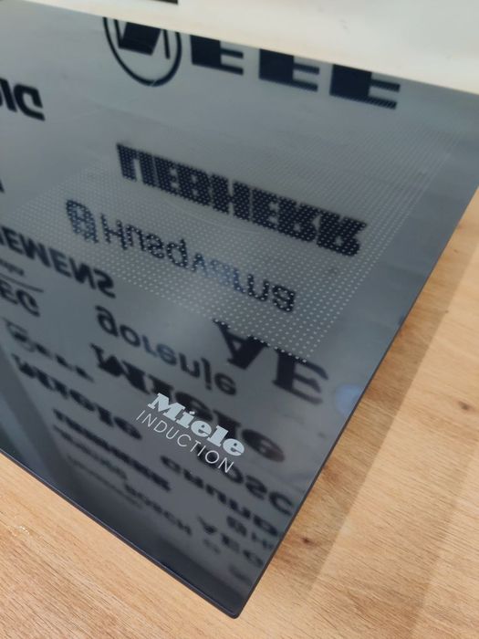 Преміальна індукційна варочна поверхня Miele™ KM6879. Датчик Контролю!