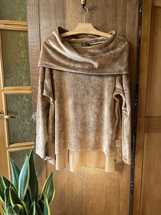 Amore | Śliczna • Bawełniana • Oversize bluza z ozdobnym kołnierzem