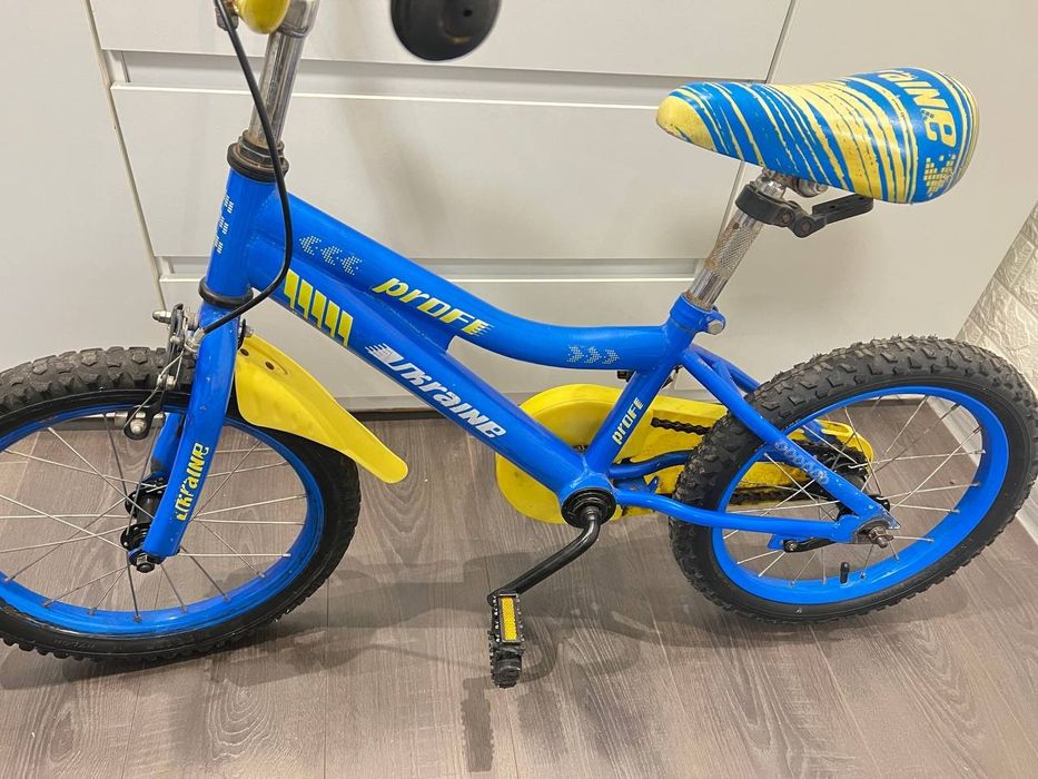 Продам дитячий велосипед 16"колеса