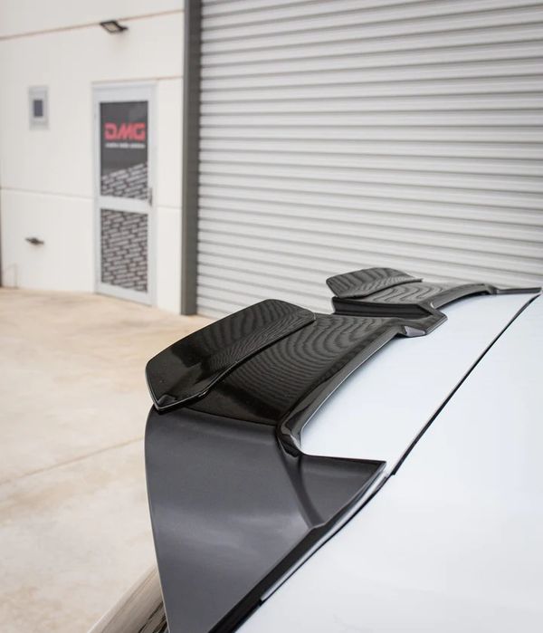 GOLF 4 5 6 7 8 Boczne Dokładki Oettinger Tylne spoilery Czarny Połysk