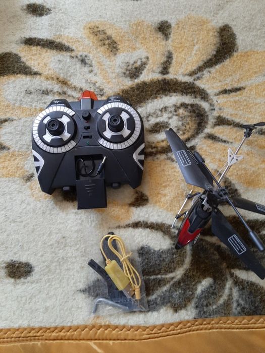 Helicóptero de Controlo Remoto429047230309355520