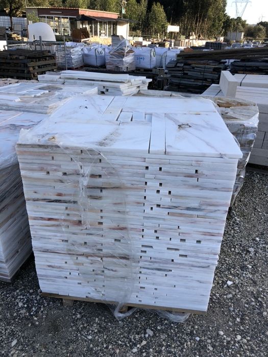 Mármore desperdícios partido