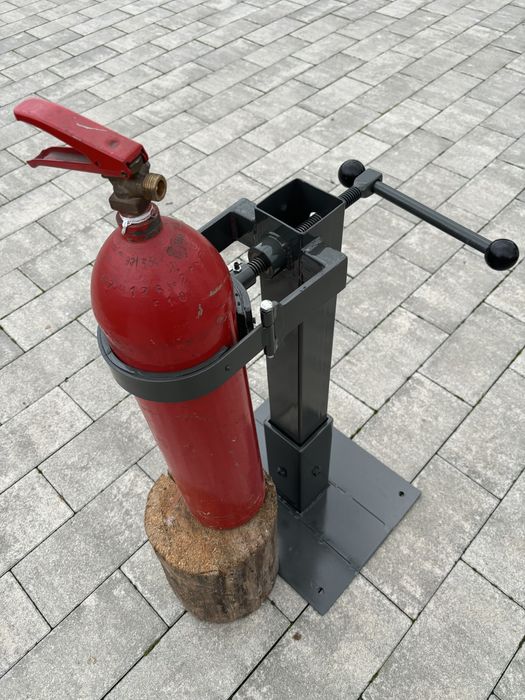 Uchwyt do mocowania butli Co2, tlen, mix, argon