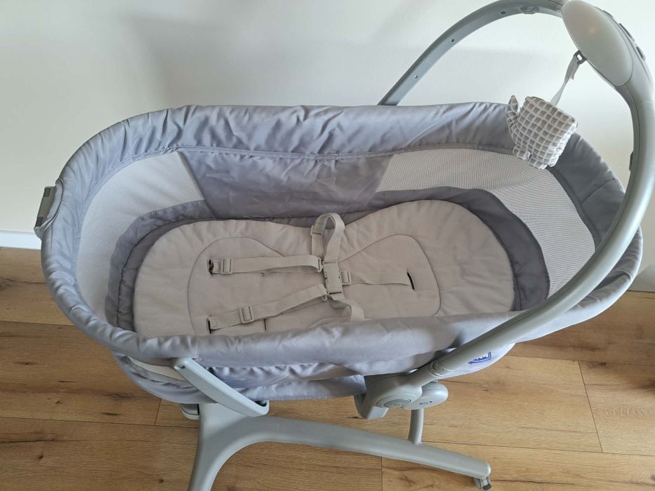Baby Hug 4w1 szary Chicco kołyska dostawka. Chicco Clamy wibracje