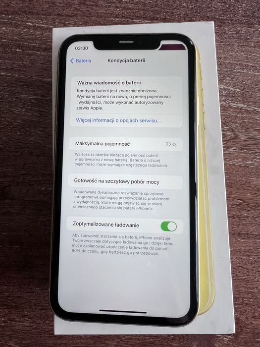 iPhone 11 żółty