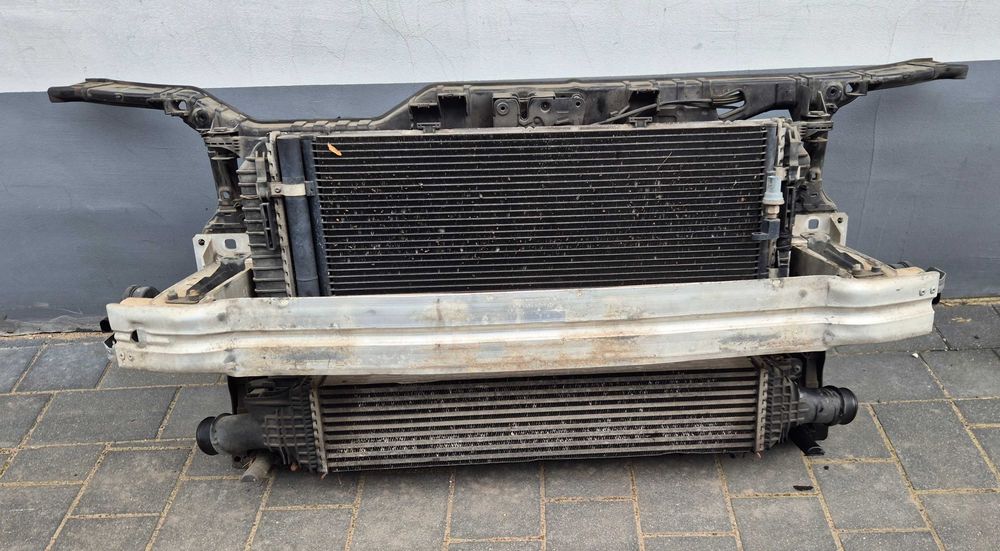 Pas przedni kompletny Audi A4 B8 1.8 TFSI