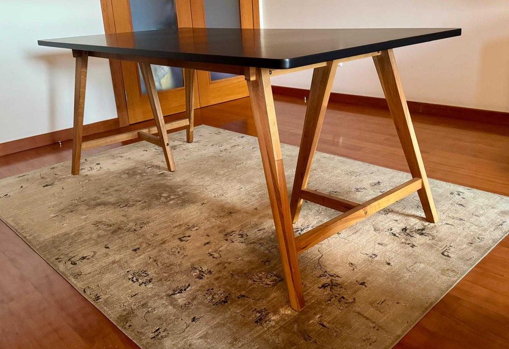 Mesa de jantar, 180x90cm, Area Store, excelente estado