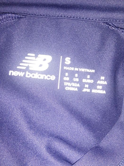 Bluza  z długim rękawem stan bardzo dobry.