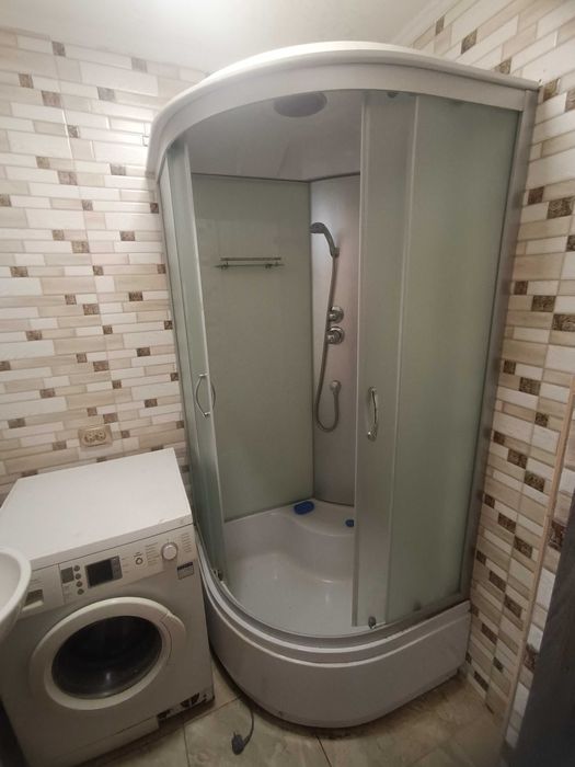 ОДНОКІМНАТНА КВАРТИРА 37.2 кв.м. в районі АТБ!