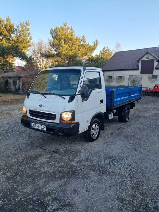 Samochód dostawczy KIA