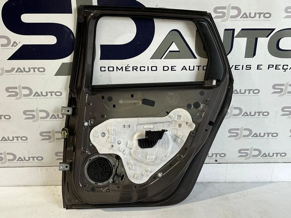 Porta Trás Direita / Esquerda - Peugeot 308 II SW (2015)