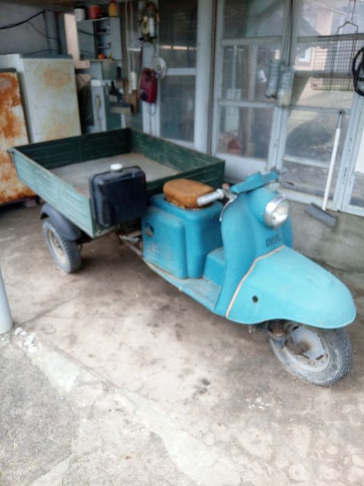 Продам мотороллер Муравей.
