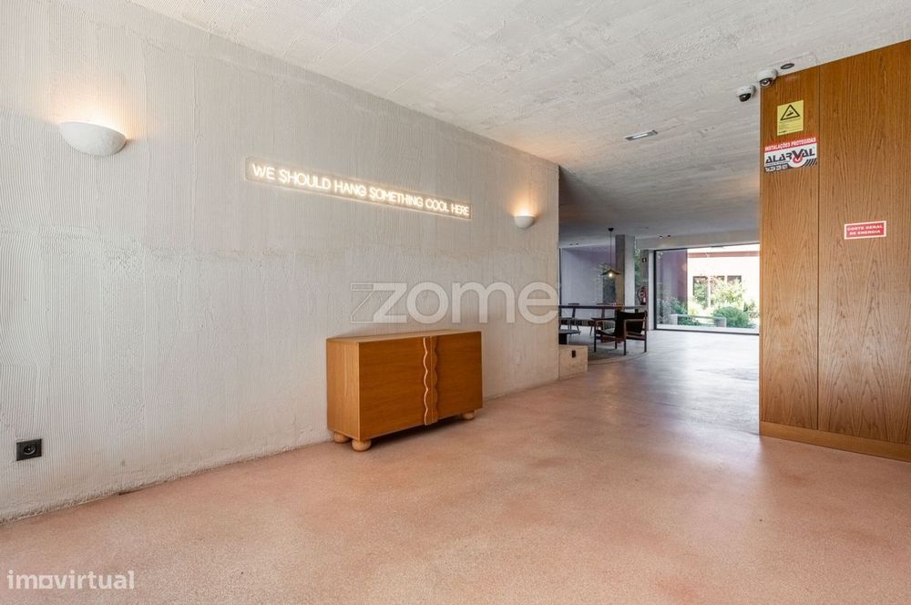 T3 triplex semi-novo com garagem e arrumos - Cond. Terracotta, Porto