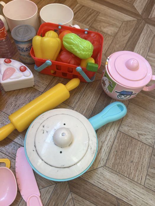 Дитячий посуд для кухні