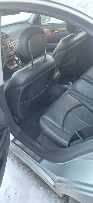 Mercedes benz w211 270 cdi 2003r